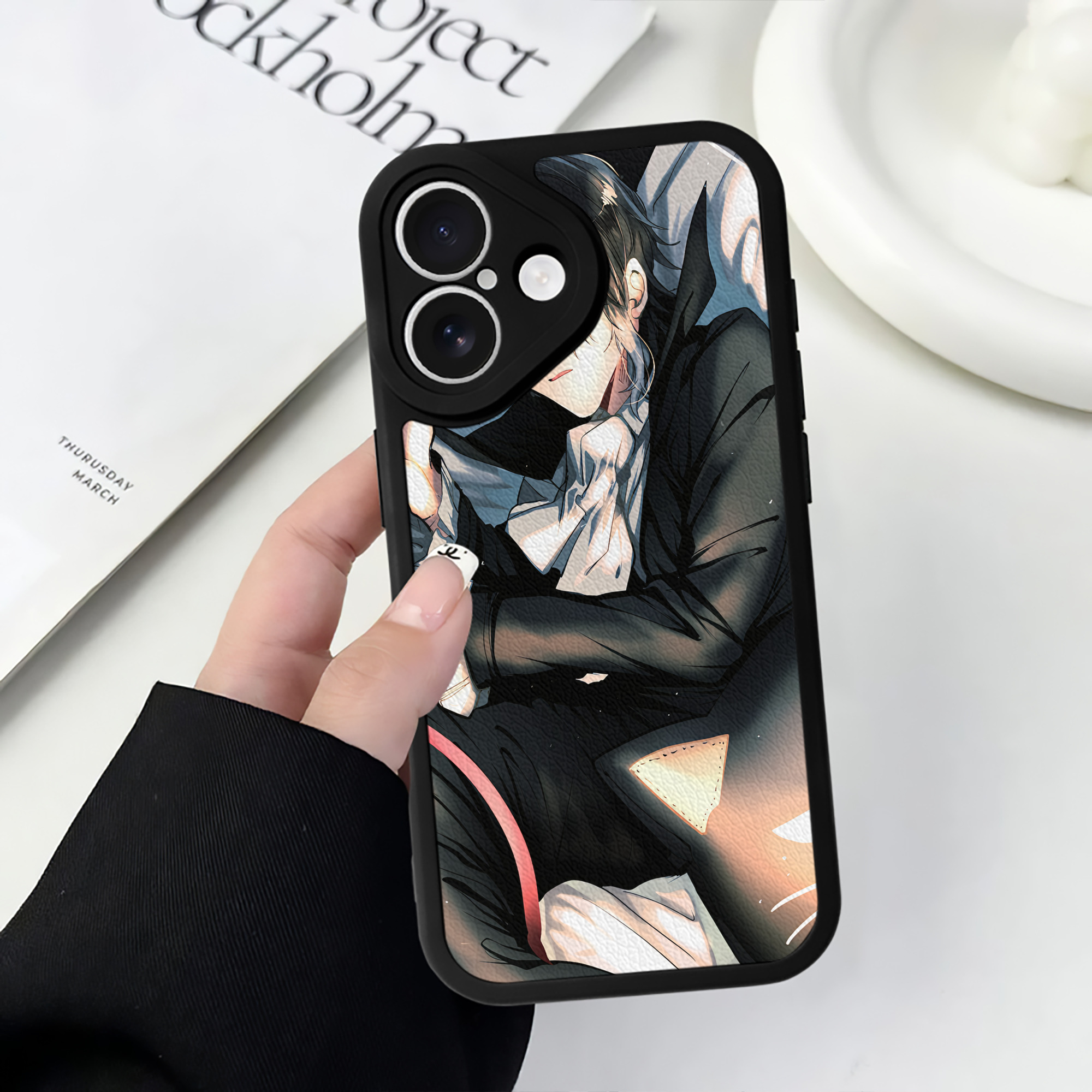 （画像用） 文豪ストレイドッグス Bungo Stray Dogs 【iPhone 16シリーズ対応】シリコンスマホケース（レザー調） 材質：シリコン
